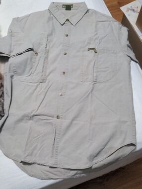 Outback Red Grey Tan Safari Button Down Size Small
